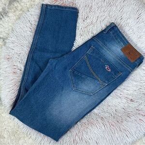 Hollister jesns special edition